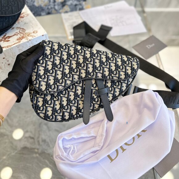 Dior Saddle Bag - Picture 1 of 7